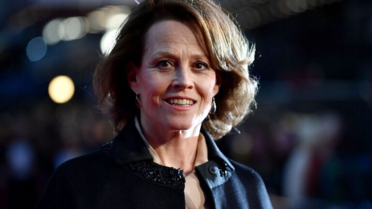 Sigourney Weaver negocia participação na série Tomb Raider do Prime Video